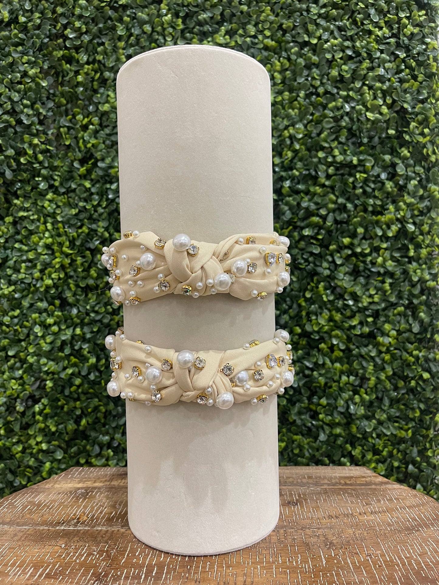 Cream Embellished Pearl Headband