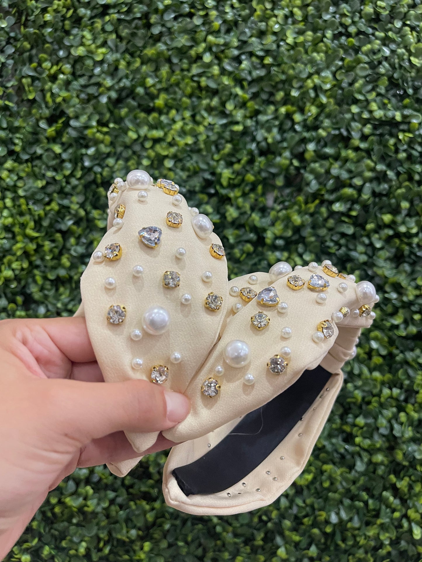 Cream Embellished Pearl Headband
