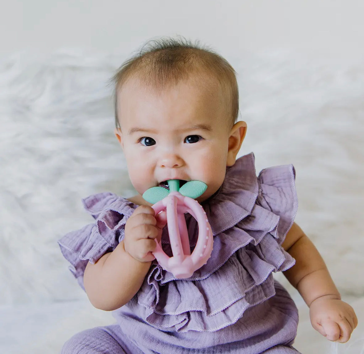Bitzy Biter Teething Ball