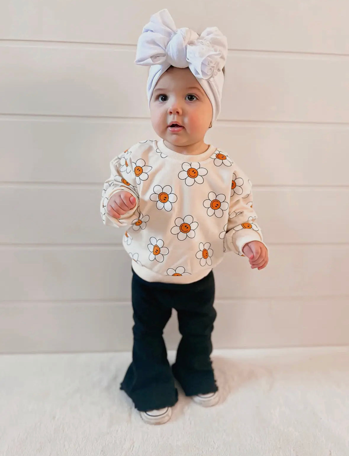 Sweet Daisy Sweatshirt