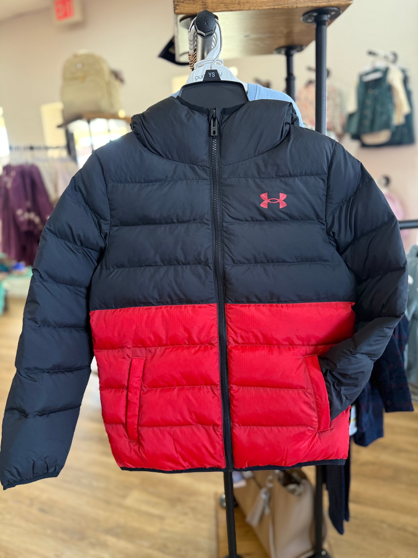Pronto Red & Black Puffer