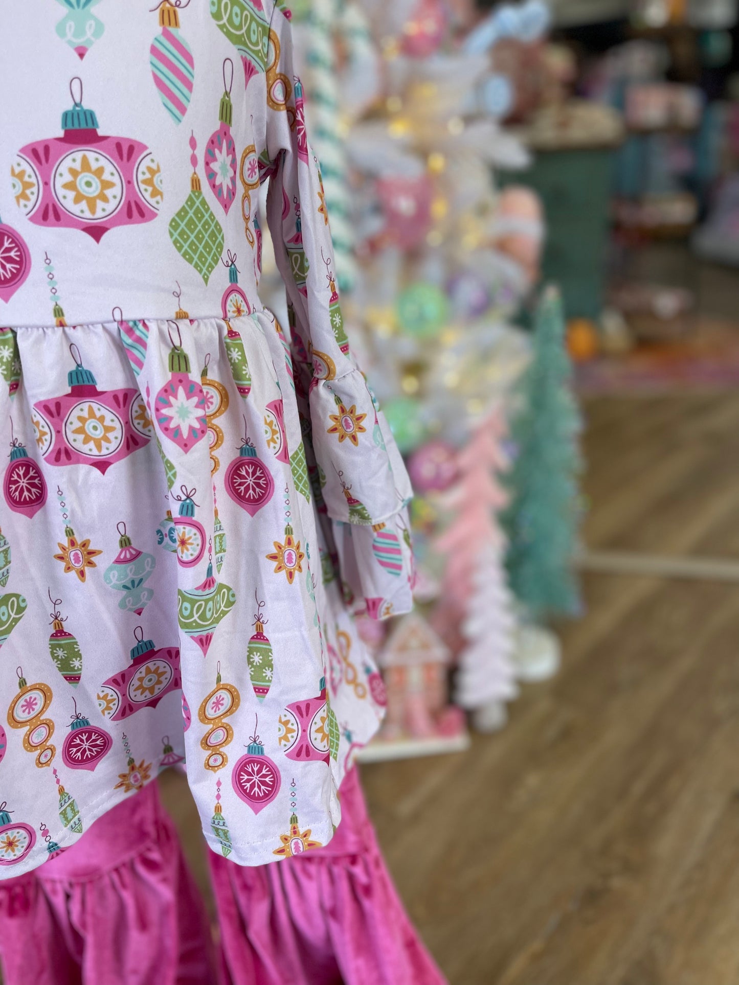 Pink Flare Velvet Ornament Set