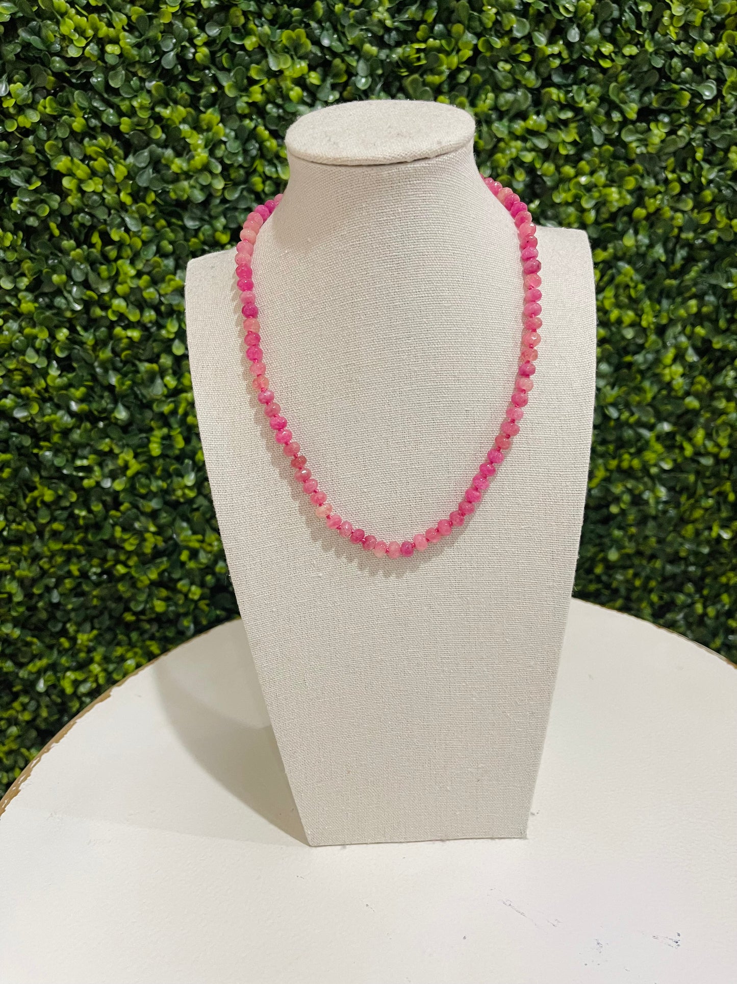 Mini Beads Magnetic Clasp Necklace | Pink