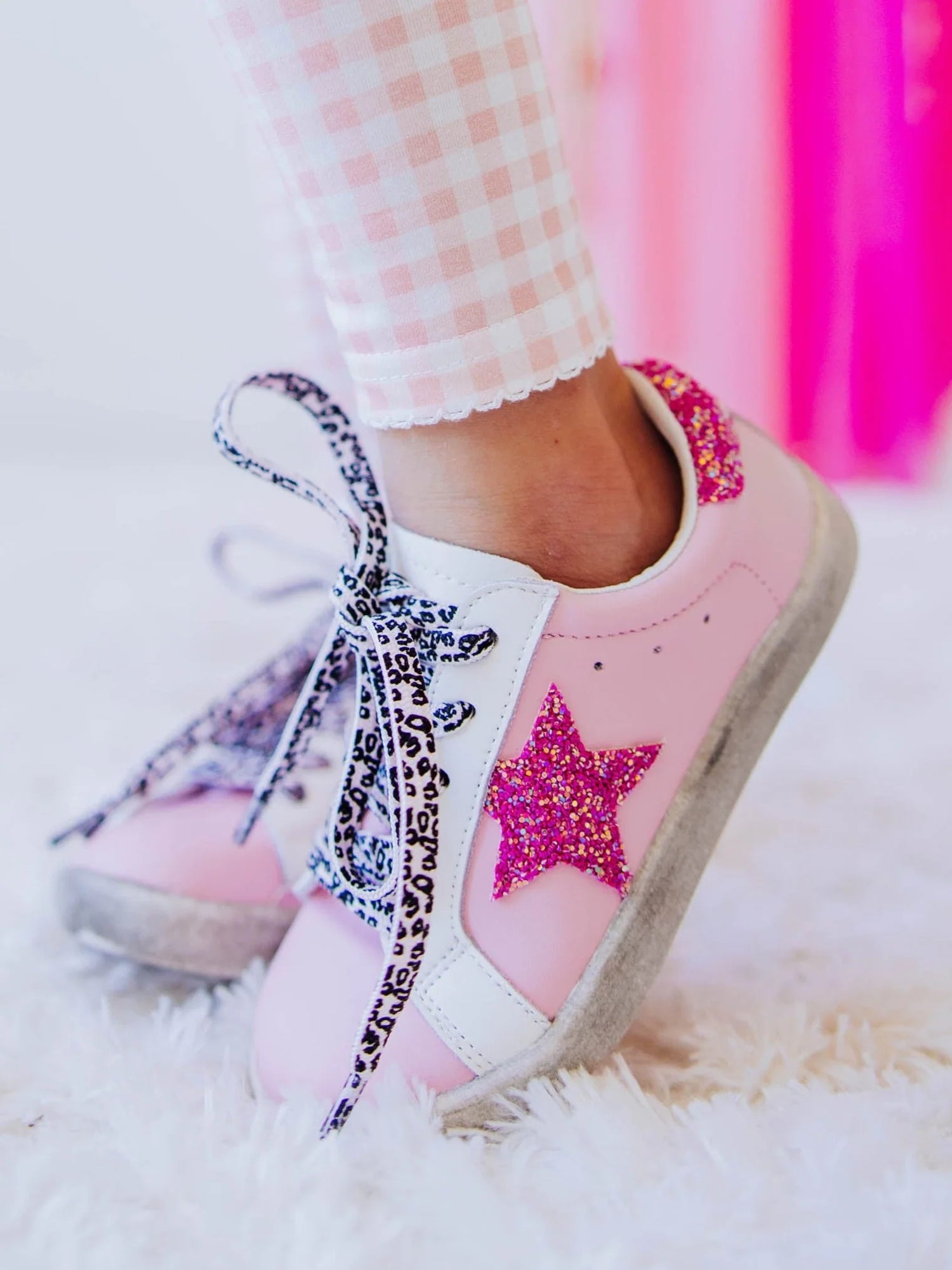 SNEAKERS & BOOTS