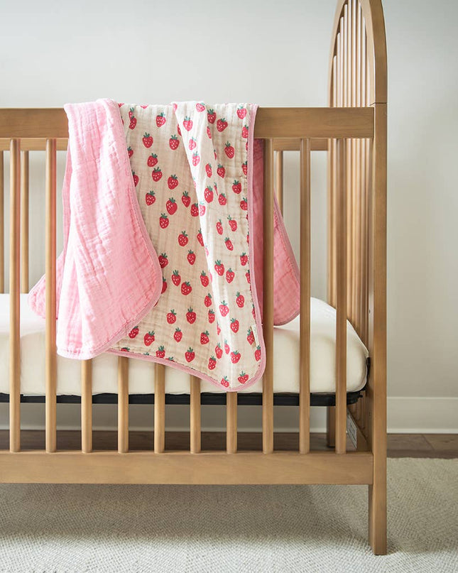 Itzy Blanket™: Strawberries + Cream