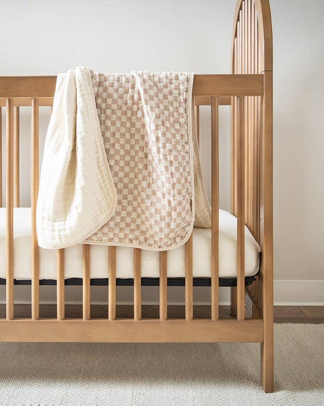 Itzy Blanket™: Strawberries + Cream