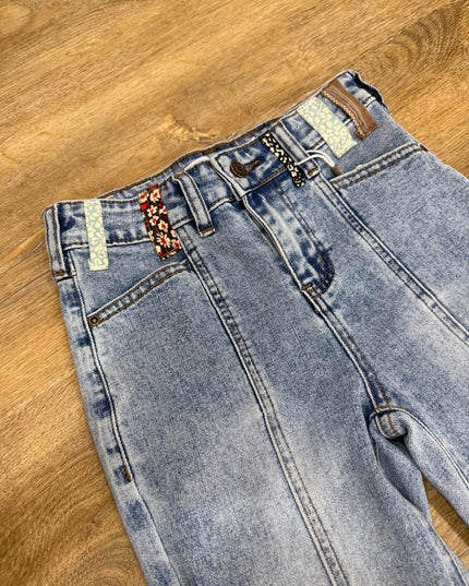 Patterned Loop Fit Flared Jeans | Light Wash