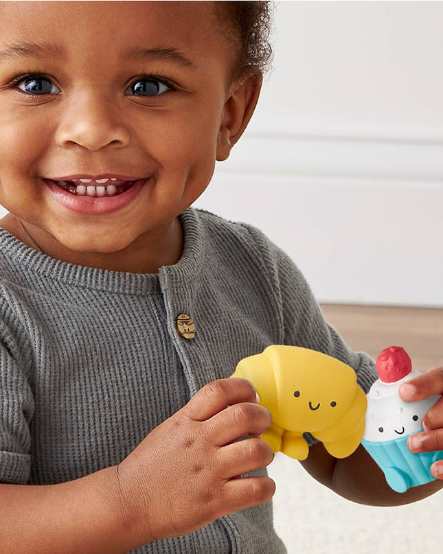 Itzy Play Bakery™ - Put & Take Toy