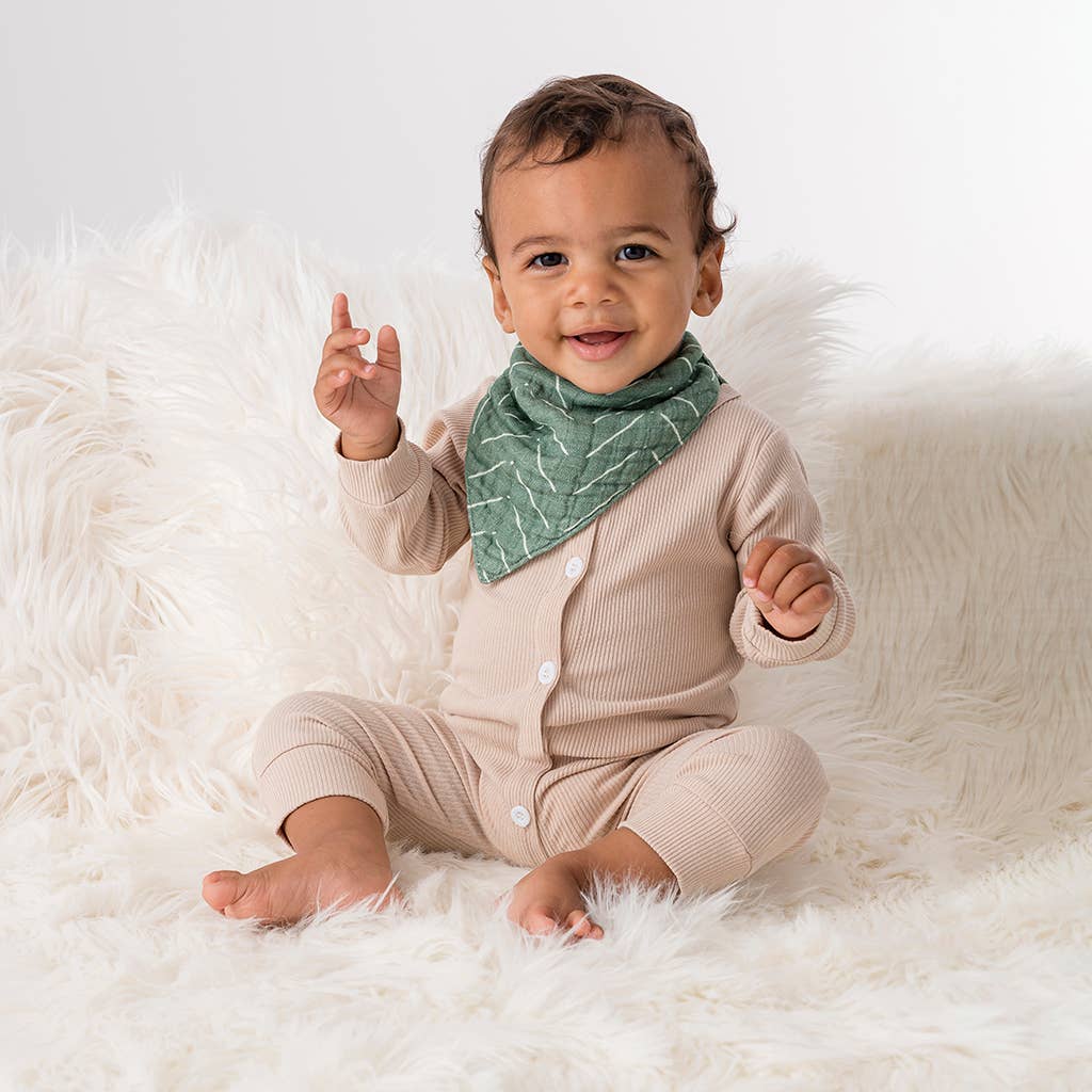 Mom Boss & Baby Bib Set
