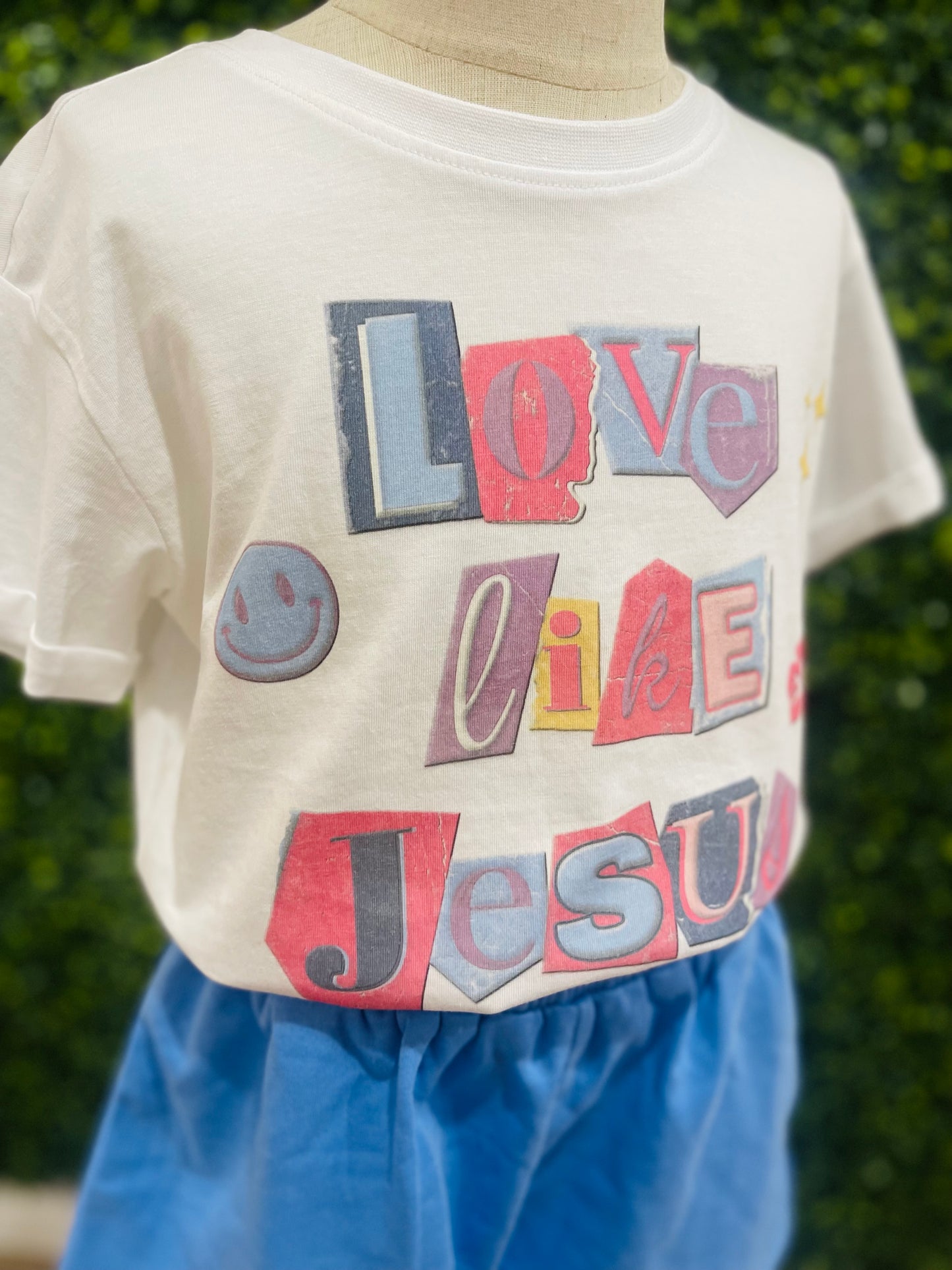 Love Like Jesus Graphic Tee | White