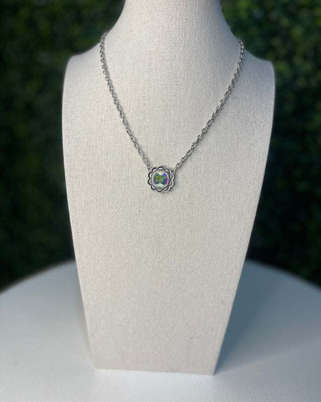 Ruffle Edge Drop Necklace | Silver