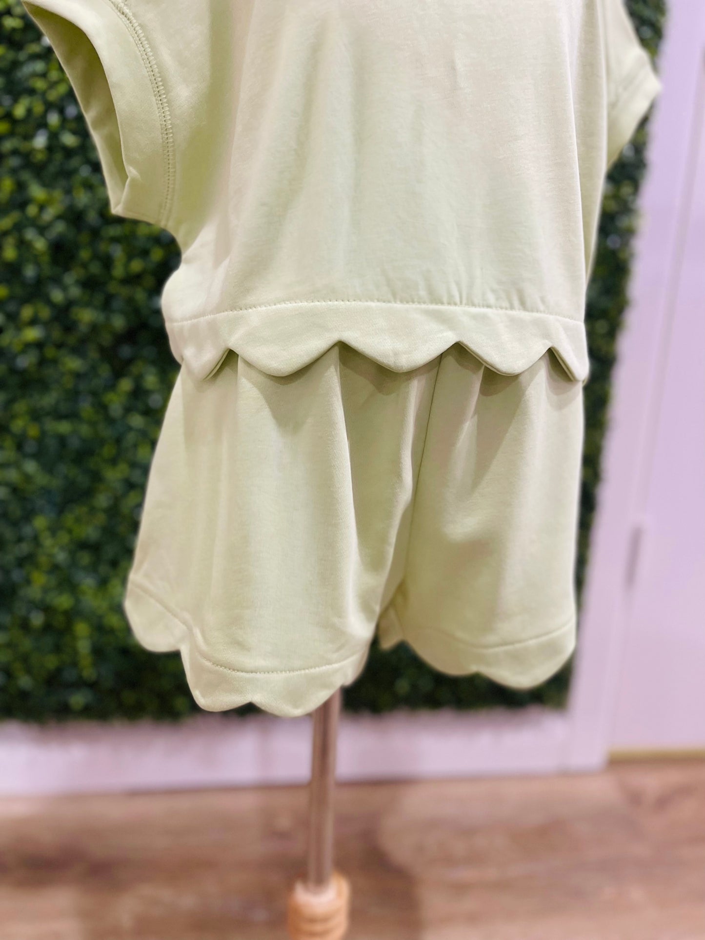 French Terry Scallop Hem Set | Lime Green