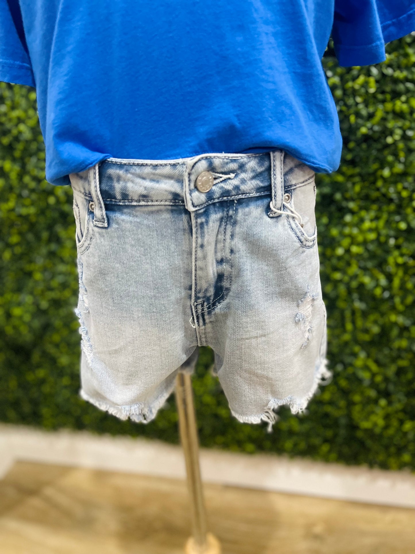 Distressed Fray Hem Denim Shorts | Light Indigo
