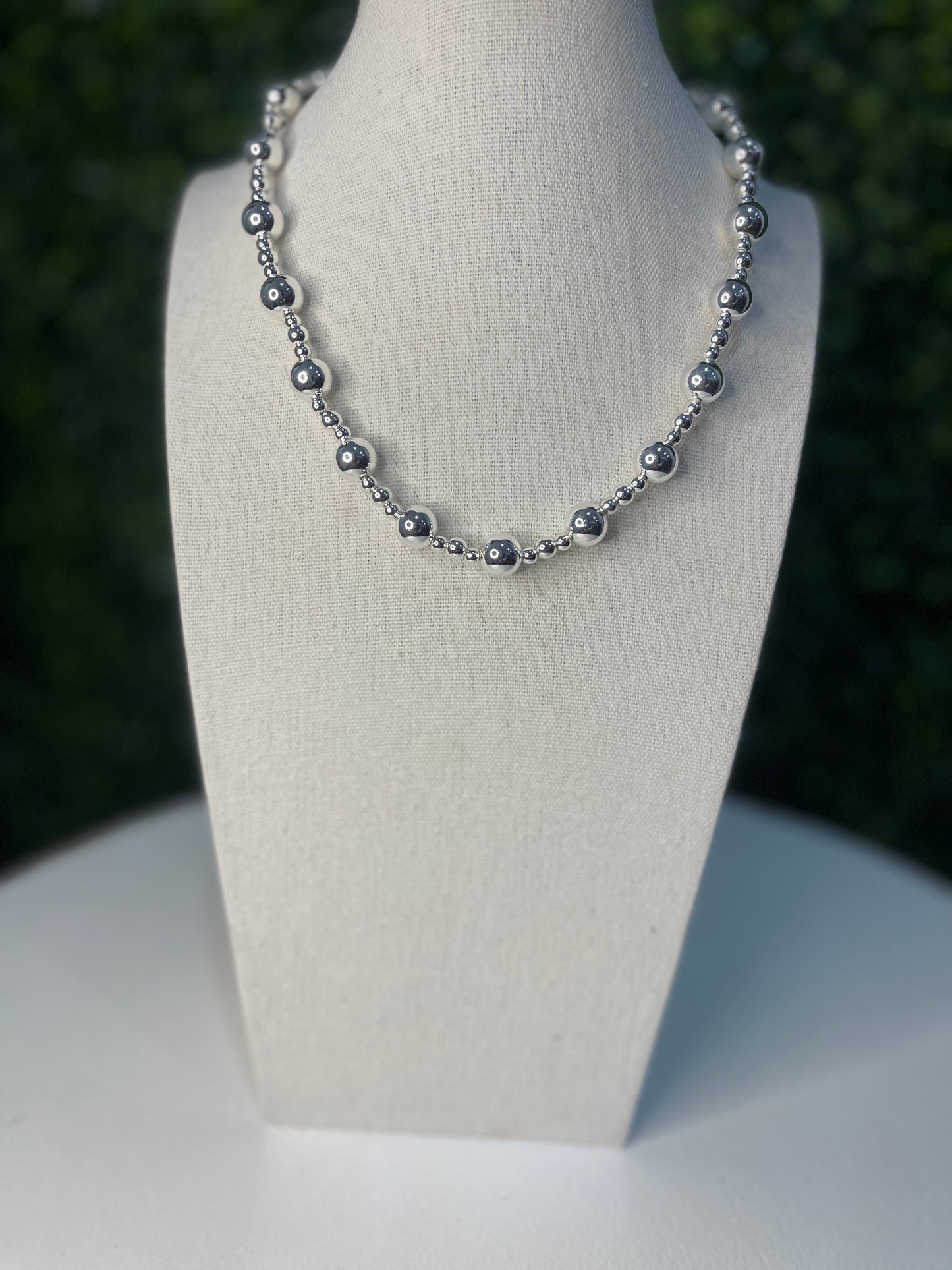 Magnetic Bubble Necklace | Silver