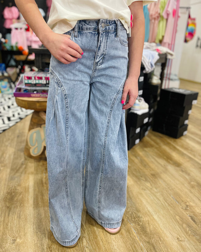 Pleated Side Wide Leg Jeans | Light Indigo