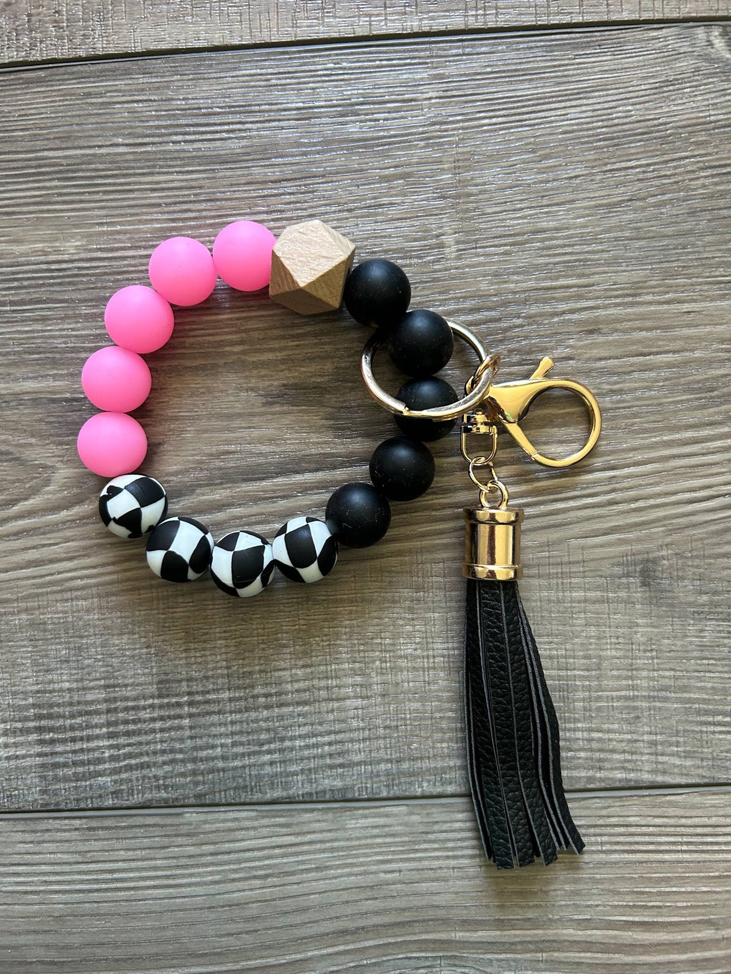 Racing Fan Black and White Checkered Wristlet Keychain: Black