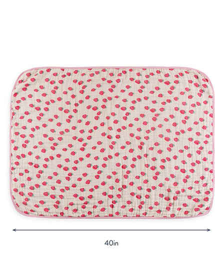 Itzy Blanket™: Strawberries + Cream