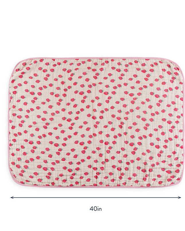 Itzy Blanket™: Strawberries + Cream