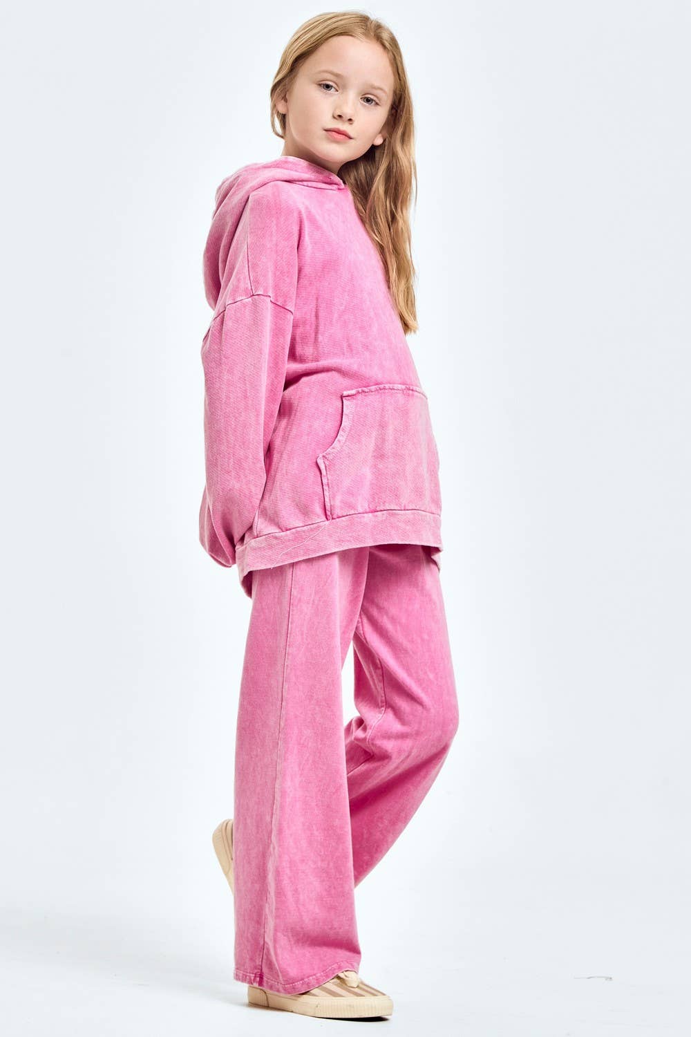 Mineral wash wide leg sweatpants: Charcoal