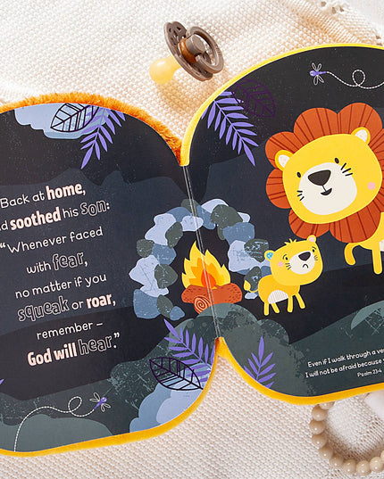Squish and Snugg | Lion Plush Book