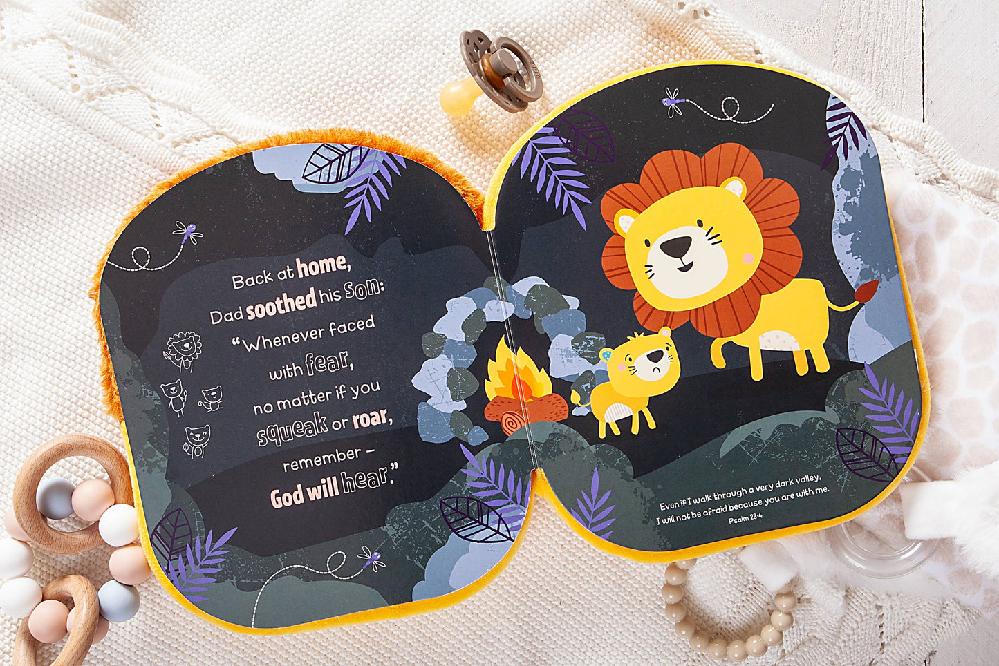 Squish and Snugg | Lion Plush Book